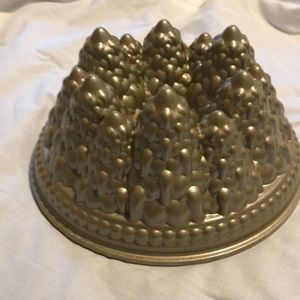 Nordic Ware Holiday Tree Bundt Pan